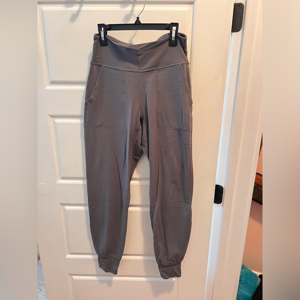 GREY LULULEMON ALIGN JOGGER